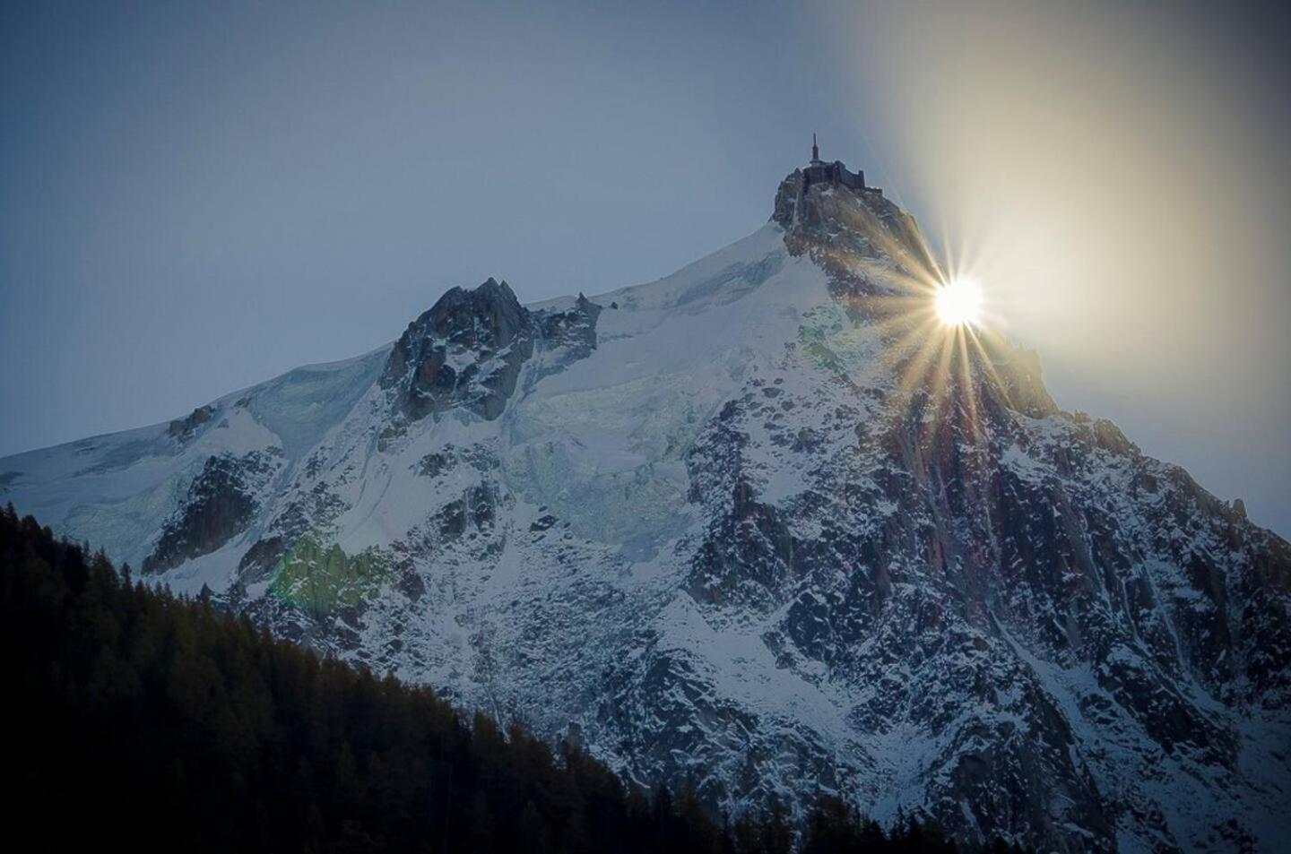 Vue Brevent Sublime En Centre Ville Avec Parking Prive Chamonix Eksteriør bilde