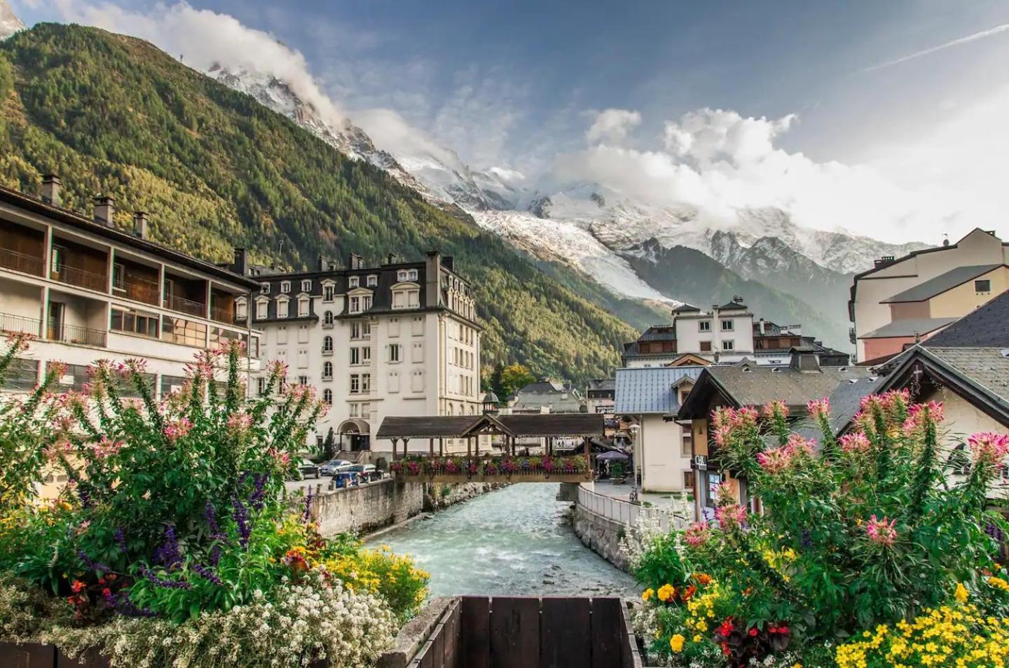 Vue Brevent Sublime En Centre Ville Avec Parking Prive Chamonix Eksteriør bilde